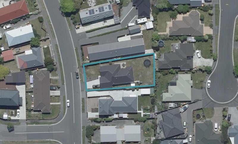 16 Lamorna Road, Parklands, Christchurch - Carousel 1