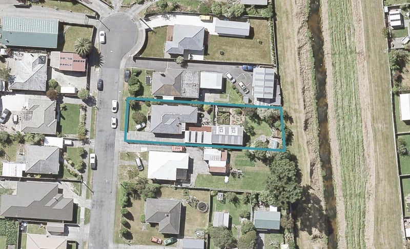 76 Hyde Street, Wainuiomata, Lower Hutt - Carousel 1