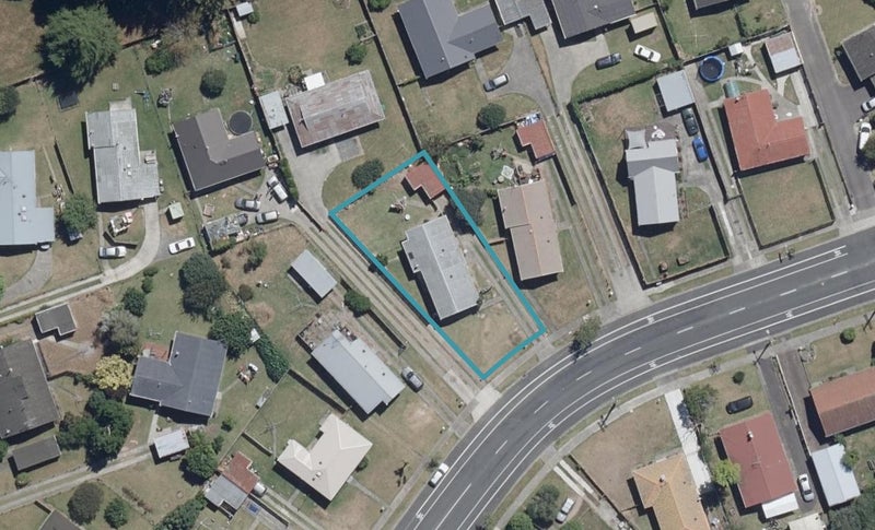 16 Snell Drive, Chartwell, Hamilton - Carousel 1