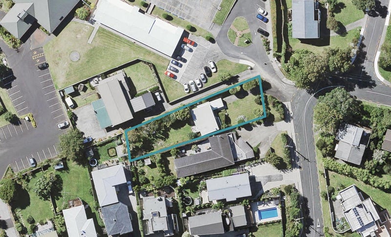 87 Penzance Road, Mairangi Bay, Auckland - Carousel 1
