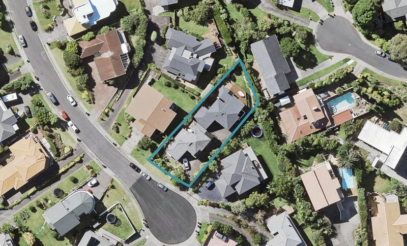 1/26 Calypso Place, Rothesay Bay, Auckland - Carousel 1
