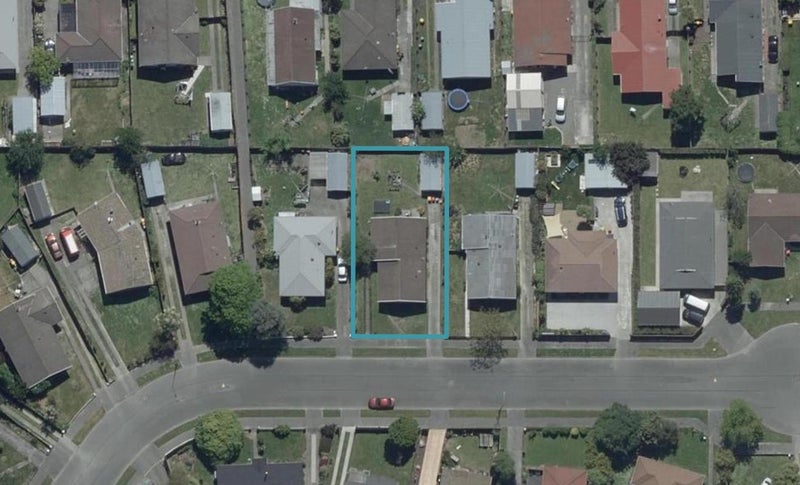 15 La Perouse Place, Northcote, Christchurch - Carousel 1