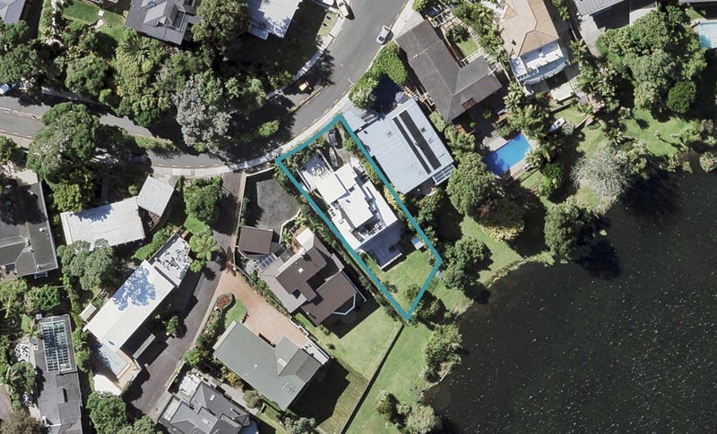 37 Sylvan Park Avenue, Milford, Auckland - Carousel 1