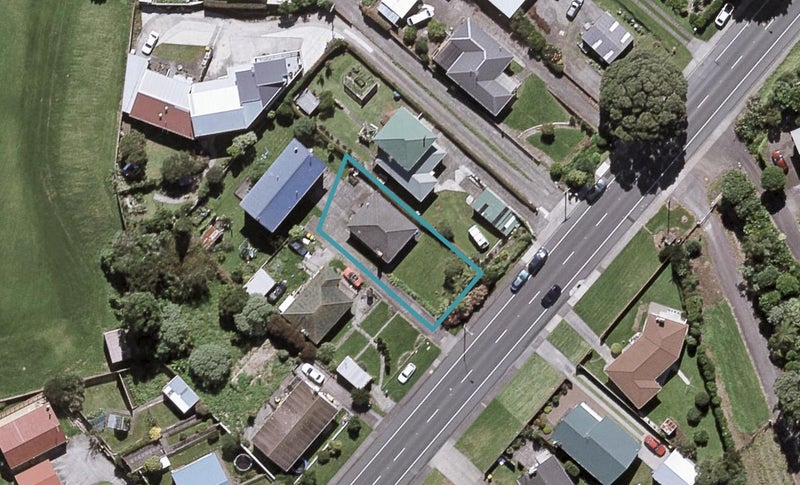 96 South Road, Blagdon, New Plymouth - Carousel 1