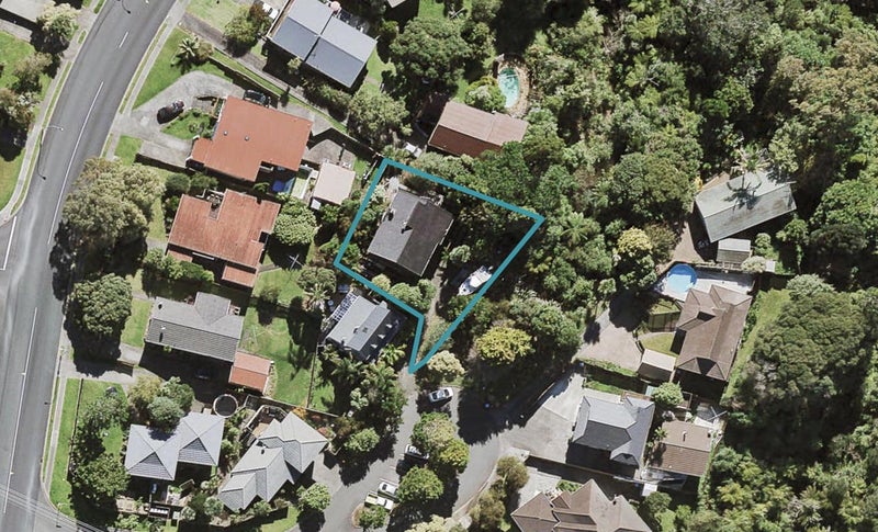 4 Iberia Place, Lynfield, Auckland - Carousel 1