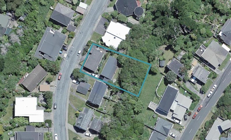 43B Woodhouse Avenue, Karori, Wellington - Carousel 1