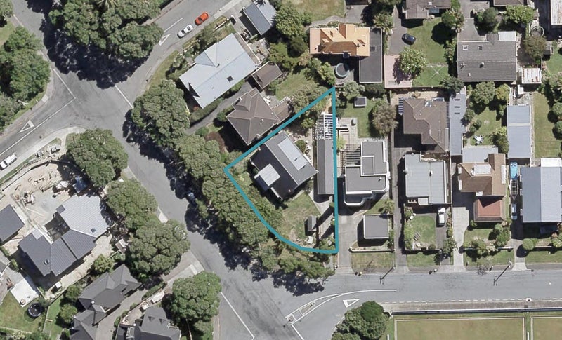 15 Massey Avenue, Woburn, Lower Hutt - Carousel 1
