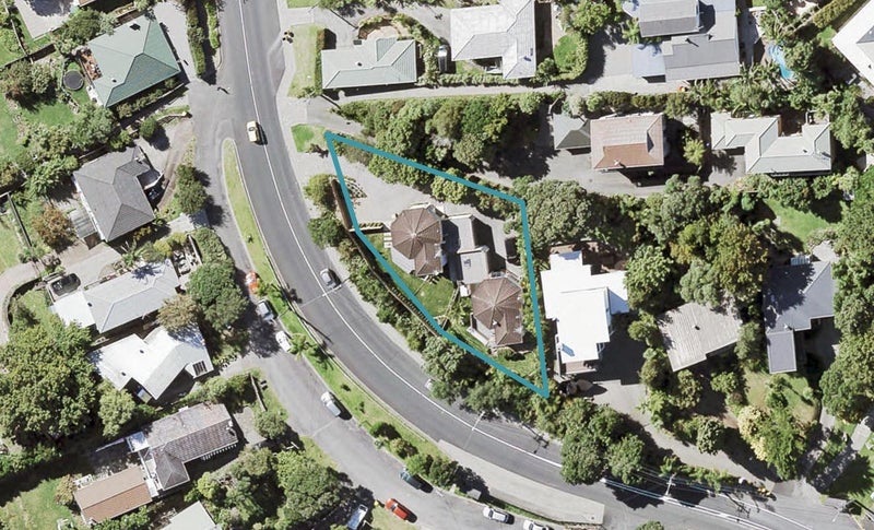 1/553 Beach Road, Murrays Bay, Auckland - Carousel 1