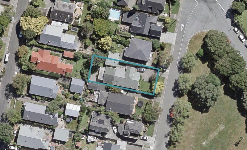 9 Miro Street, Woburn, Lower Hutt - Carousel 1