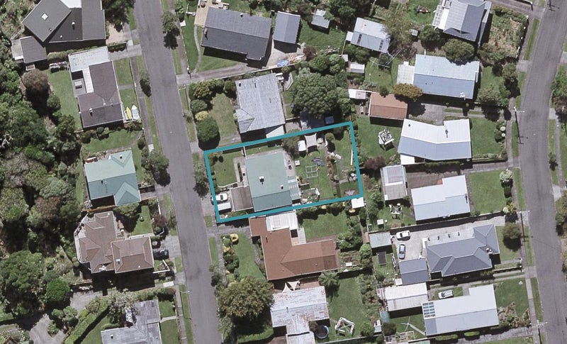 84 Manu Crescent, Upper Vogeltown, New Plymouth - Carousel 1