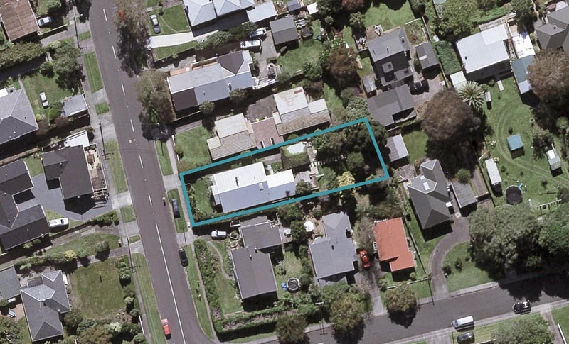 99 Govett Avenue, Frankleigh Park, New Plymouth - Carousel 1