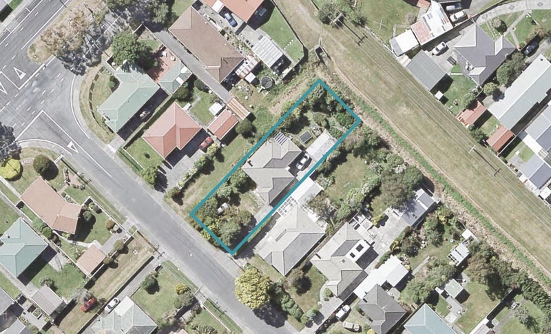 76 Totara Street, Wainuiomata, Lower Hutt - Carousel 1