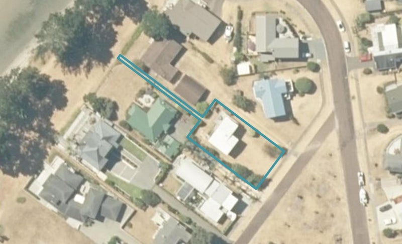 8 Dunlop Drive, Pauanui - Carousel 1