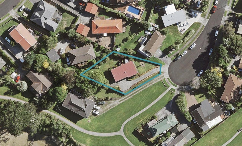 21 Hoylake Place, Wattle Downs, Auckland - Carousel 1