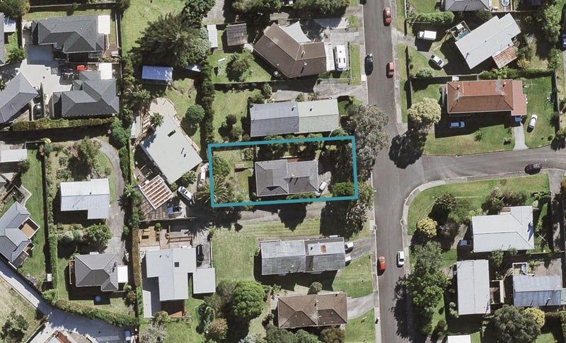 22 Kathleen Street, Totara Vale, Auckland - Carousel 1