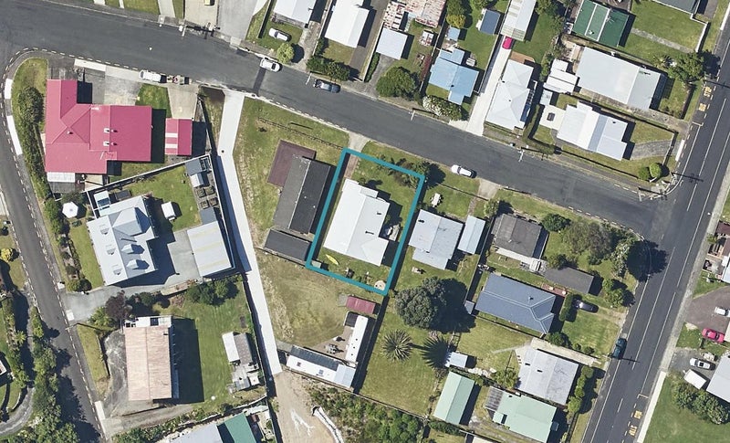 1A Fyfe Road, Waihi Beach, Waihi Beach - Carousel 1