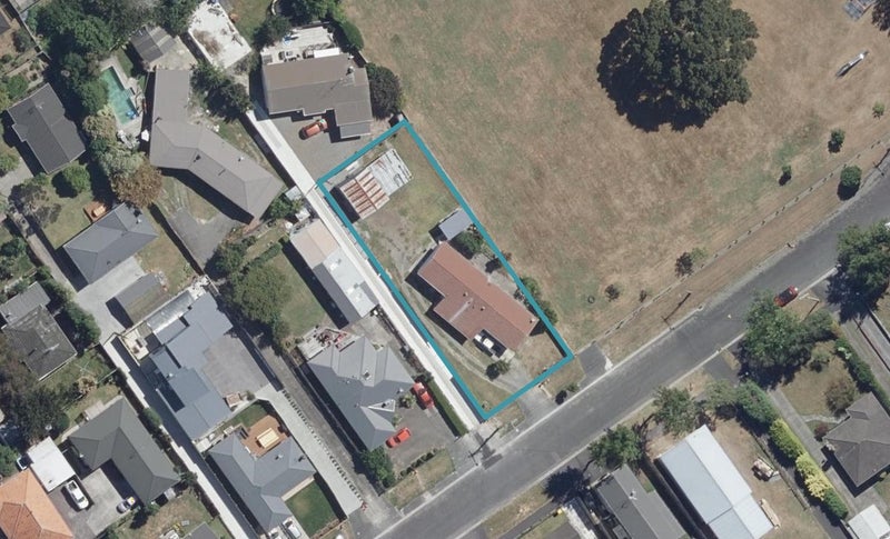 11 Duncan Road, St Andrews, Hamilton - Carousel 1