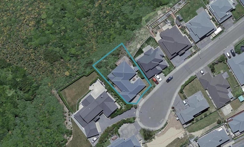 18 Saint Vincent Terrace, Grenada Village, Wellington - Carousel 1
