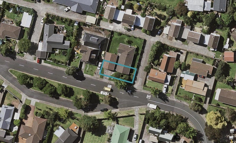 102A Celtic Crescent, Ellerslie, Auckland - Carousel 1