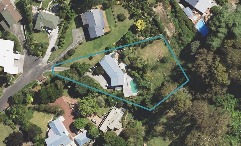 16 Stanford Crescent, Whataupoko, Gisborne - Carousel 1