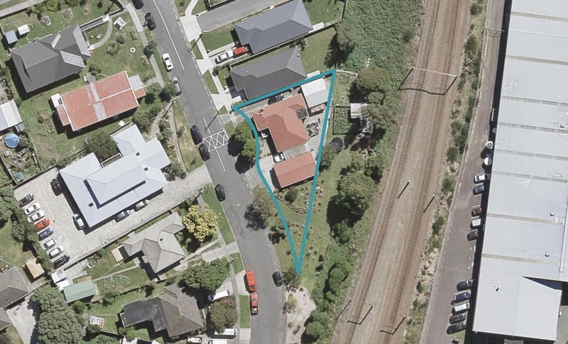44 Farmer Crescent, Taita, Lower Hutt - Carousel 1