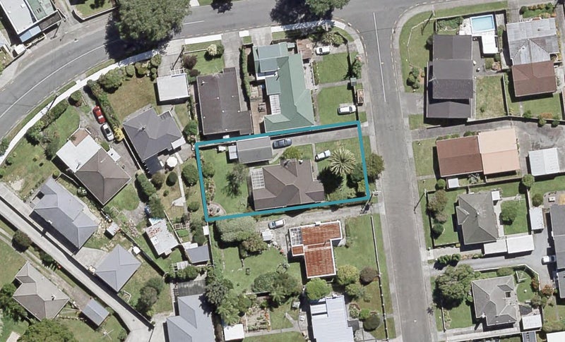 75 Golders Road, Elderslea, Upper Hutt - Carousel 1