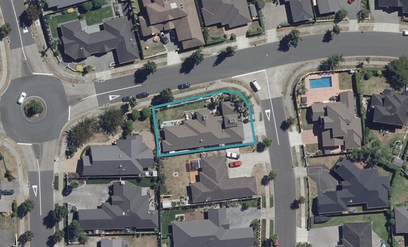 2 Darjon Drive, Huntington, Hamilton - Carousel 1