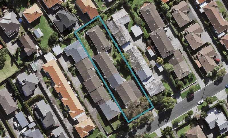 1/42 Turama Road, Royal Oak, Auckland - Carousel 1