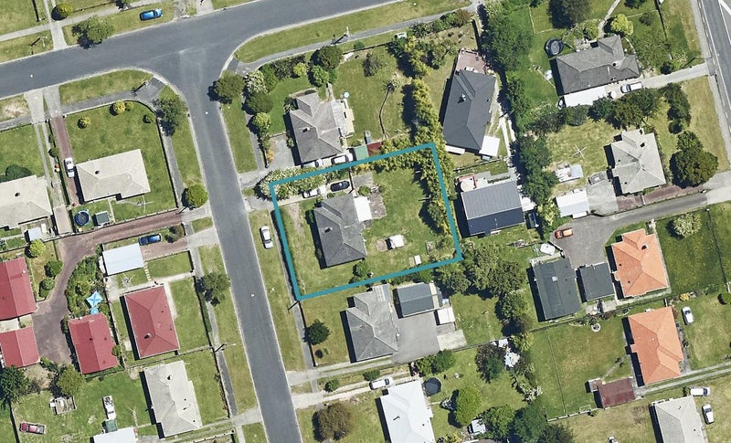4 Puriri Crescent, Hillcrest, Rotorua - Carousel 1