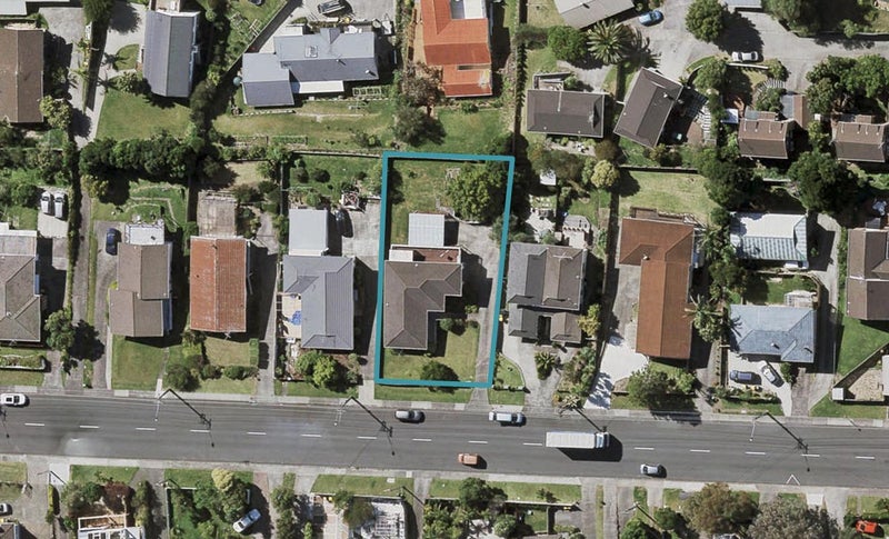 50 Target Road, Totara Vale, Auckland - Carousel 1