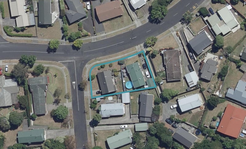 1 Judena Place, Pukete, Hamilton - Carousel 1