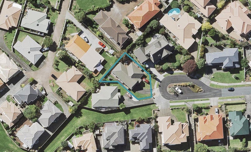 17 Sandalwood Place, Somerville, Manukau - Carousel 1