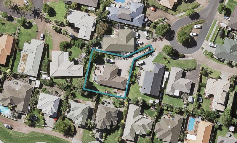 17 Jan Higgins Place, Golflands, Auckland - Carousel 1