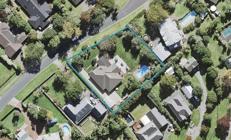 5 Shiloh Way, Greenhithe, Auckland - Carousel 1