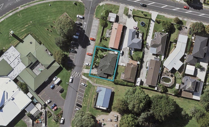24 William Roberts Road, Pakuranga, Auckland - Carousel 1