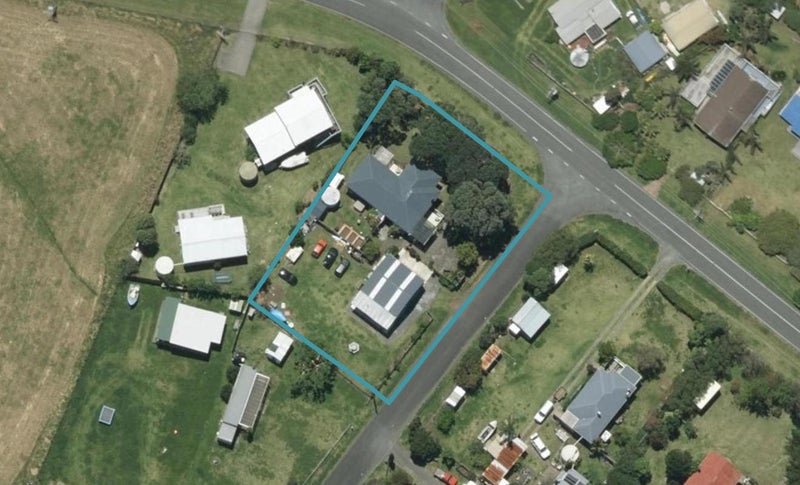 2 Mackie Place, Matapouri, Whangārei - Carousel 1
