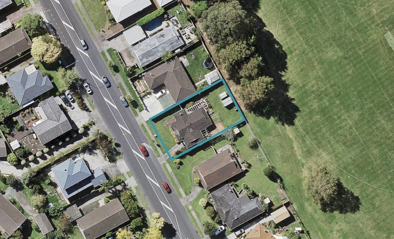 22 Cascades Road, Pakuranga Heights, Auckland - Carousel 1