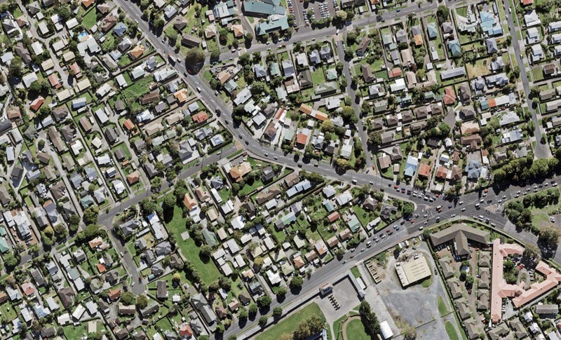 1/130 Rosebank Road, Avondale, Auckland - Carousel 1