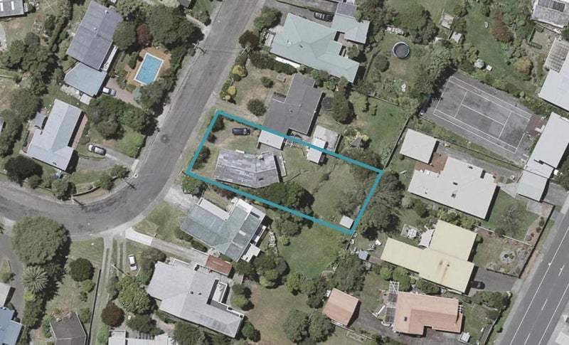 15 Grange Park Avenue, Raumati South, Paraparaumu - Carousel 1