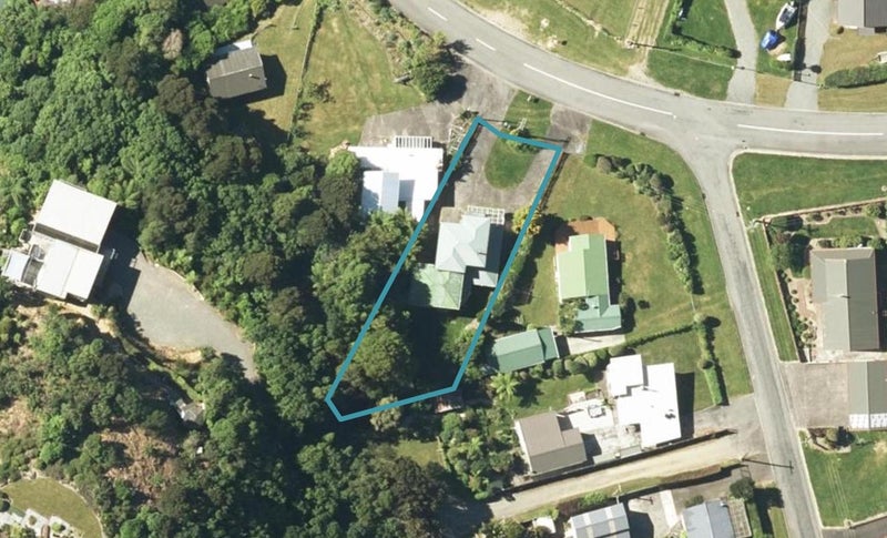 12 Okiwi Crescent, Ōkiwi Bay - Carousel 1