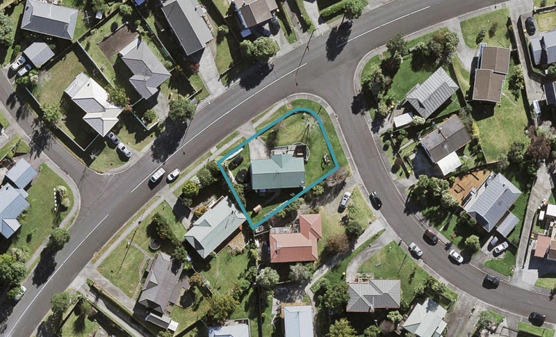 1 Grenadine Place, Unsworth Heights, Auckland - Carousel 1