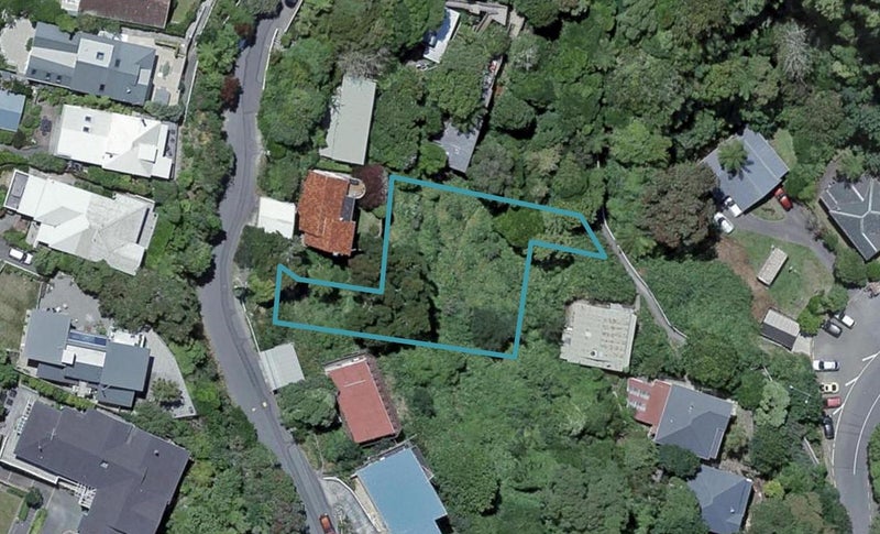39 Harbour View Road, Northland, Wellington - Carousel 1