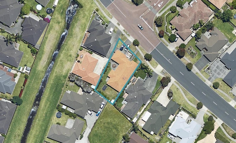 602 Gloucester Road, Papamoa Beach, Papamoa - Carousel 1
