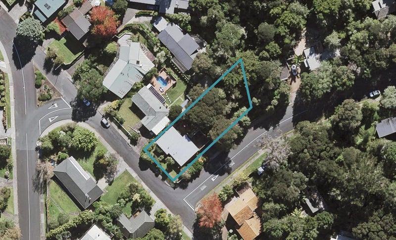 10 Berne Place, Birkenhead, Auckland - Carousel 1
