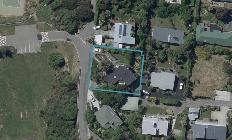 9 Rangatira Terrace, Mount Pleasant, Christchurch - Carousel 1