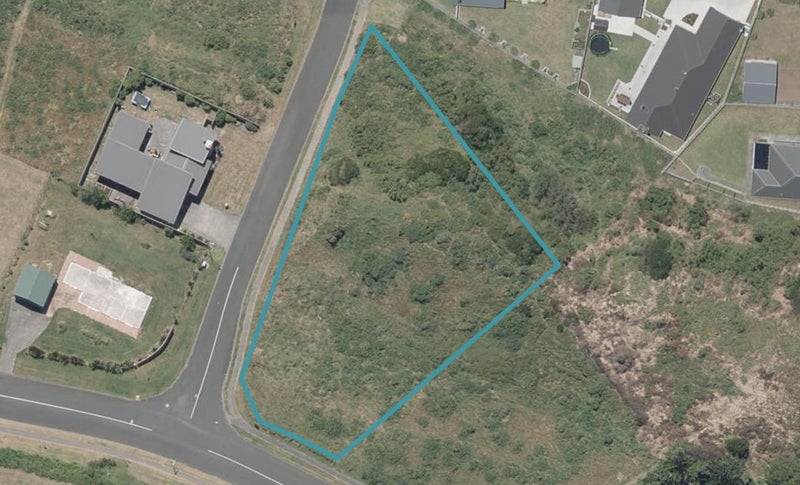 16 Longbeach Drive, Castlecliff, Whanganui - Carousel 1