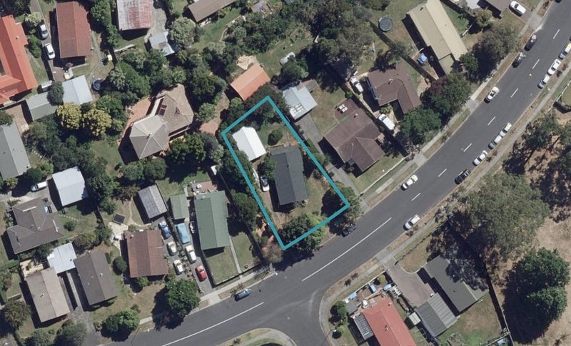 13 Radiata Street, Fairview Downs, Hamilton - Carousel 1