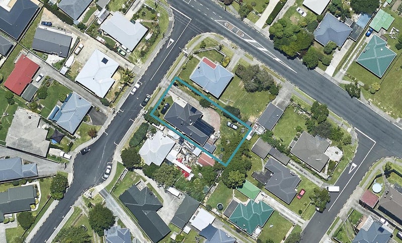 8 Sinclair Street, Greerton, Tauranga - Carousel 1