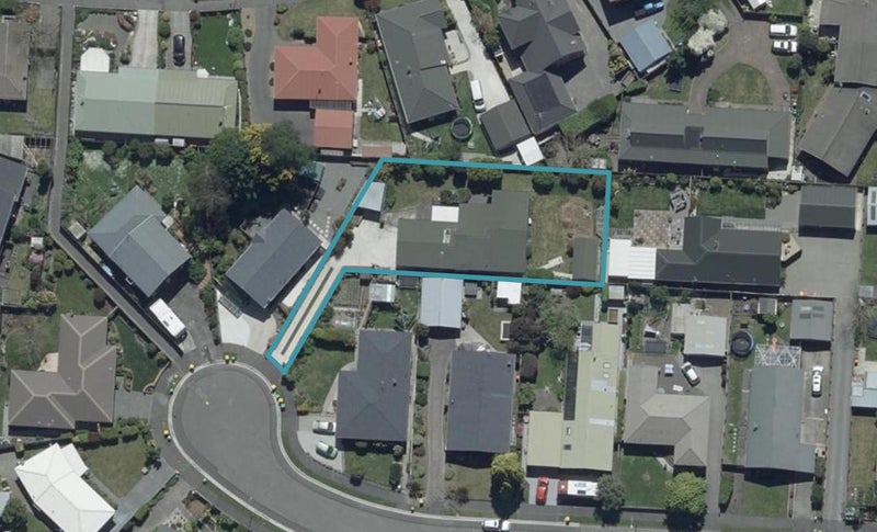 16A Beeston Place, Redwood, Christchurch - Carousel 1