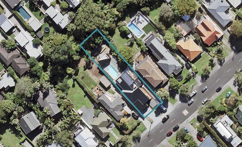 12 William Denny Avenue, Westmere, Auckland - Carousel 1